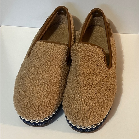 Chelsea & Violet Shoes - Chelsea & Violet Tan Faux Shearling Studded Denim Trim Loafers Size 7